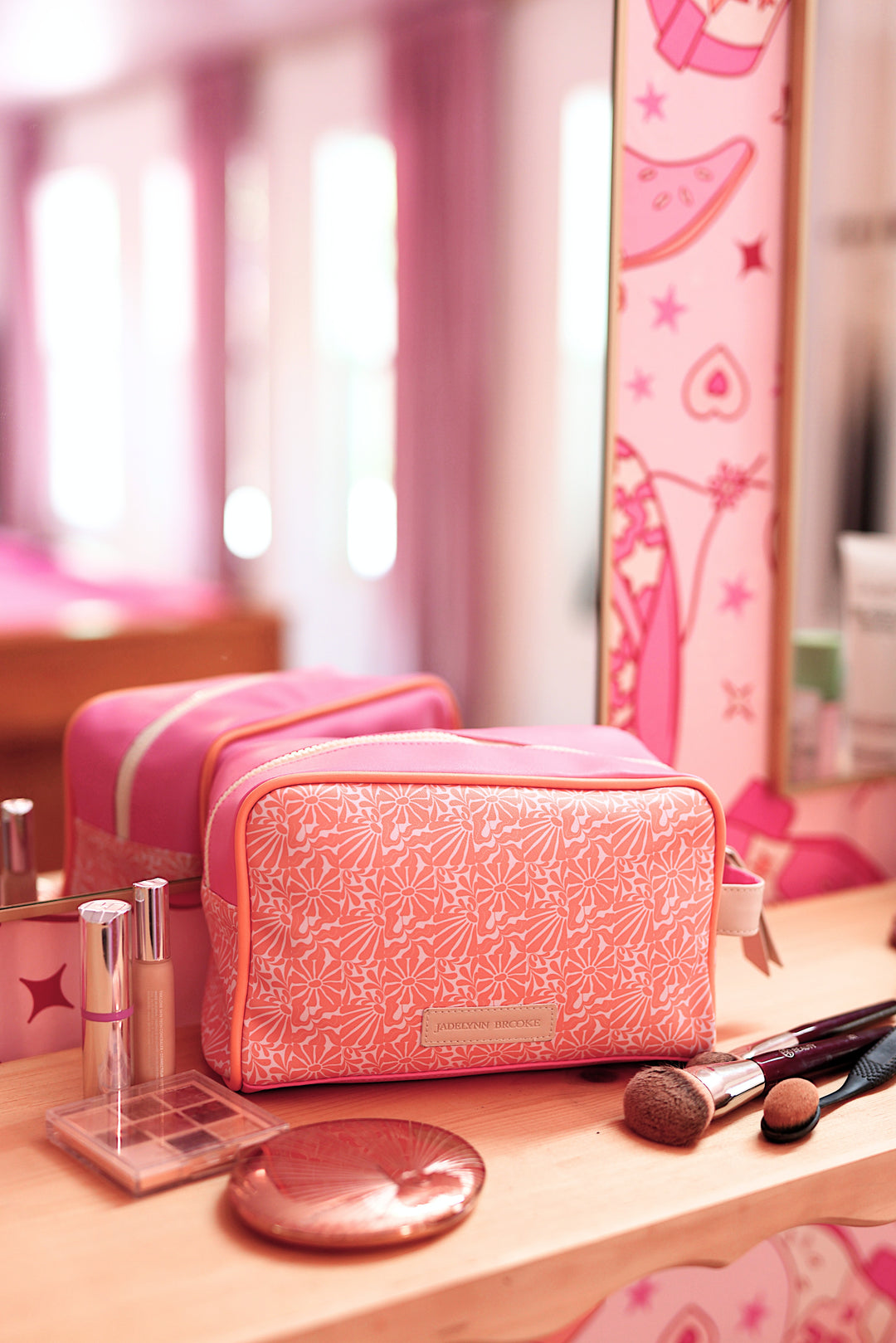 Handle Cosmetic Bag - FACE  (Pink/Orange/Cream)