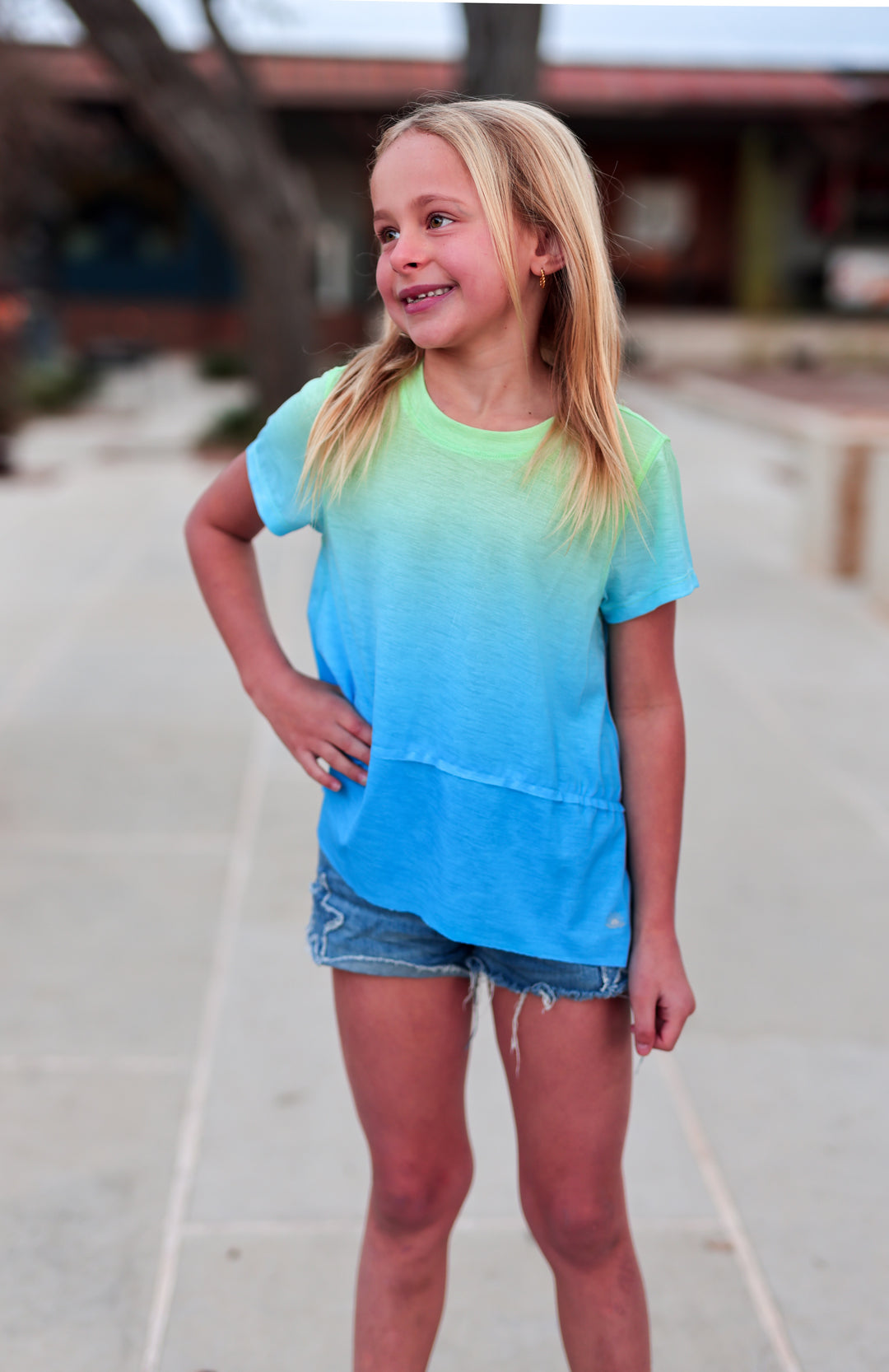 Youth gradient t-shirt in blue and green, short sleeves, lightweight material, perfect for casual outfits.