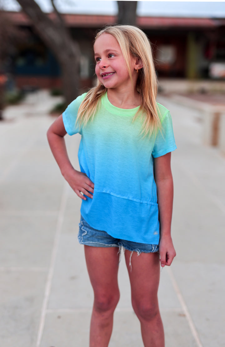 Youth gradient t-shirt in blue and green, short sleeves, lightweight material, perfect for casual outfits.