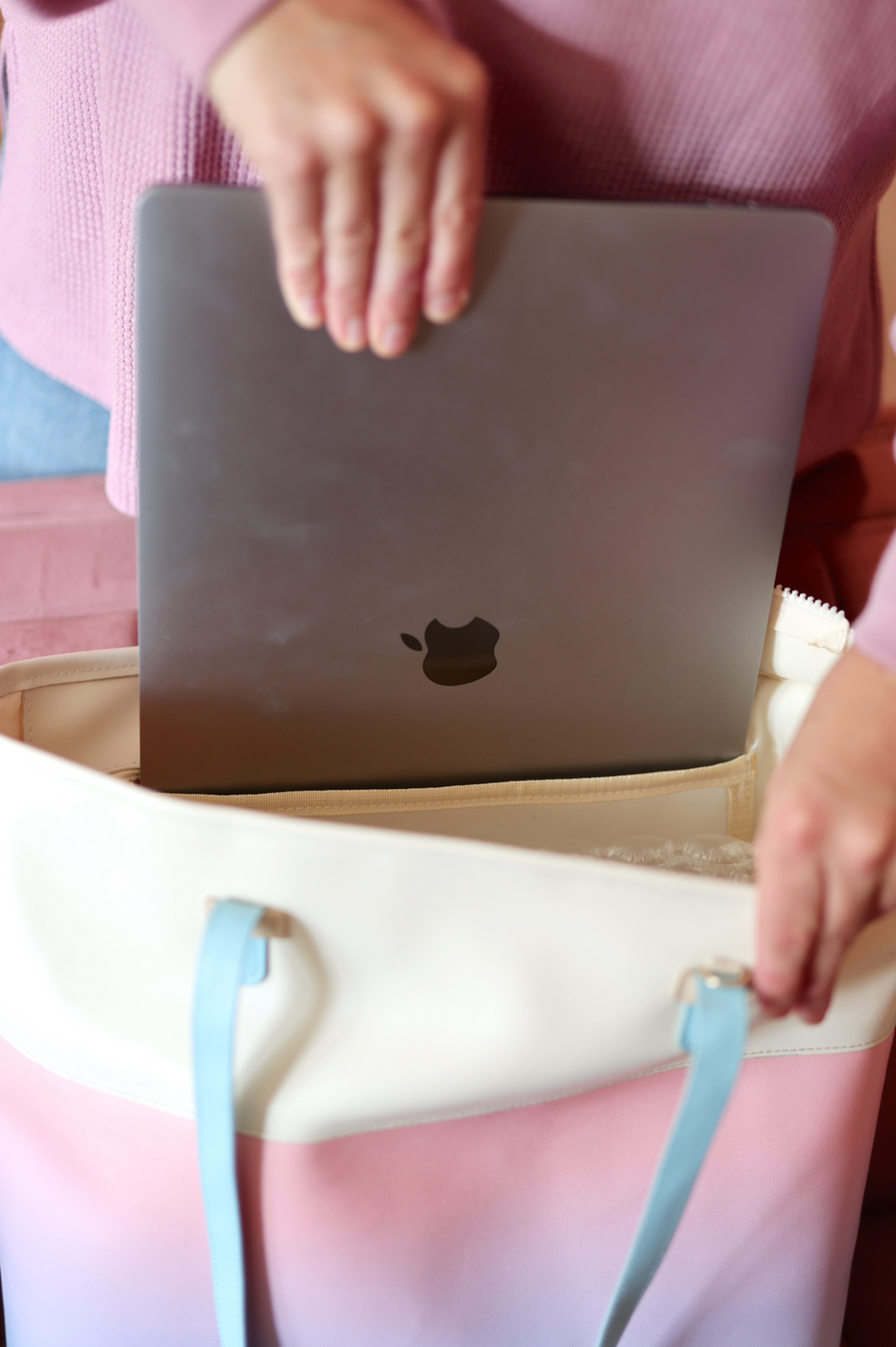 Custom Laptop Tote - Sunrise Gradient (Blue/Lavender)
