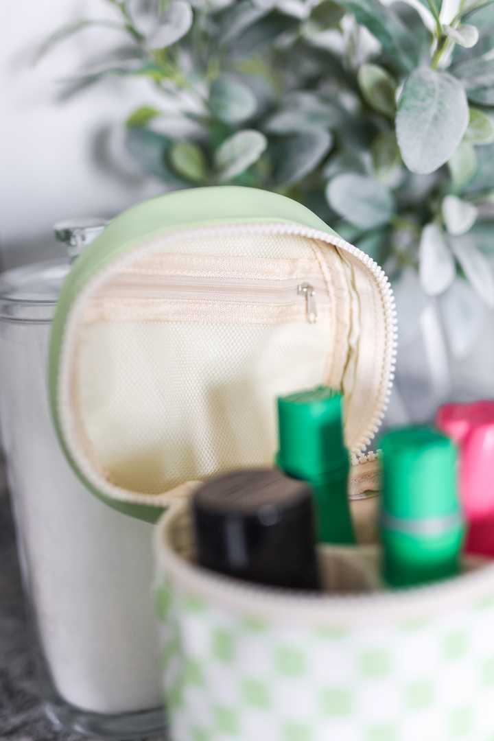 Barrel Toiletry Bag - Lime Checkered (Lime/Cream)
